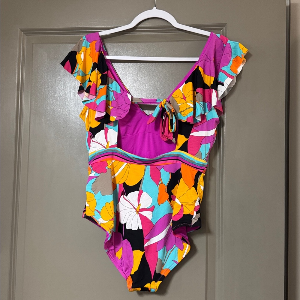 Trina Turk • Gemini Ruffle One Piece Swimsuit - Picture 6 of 8